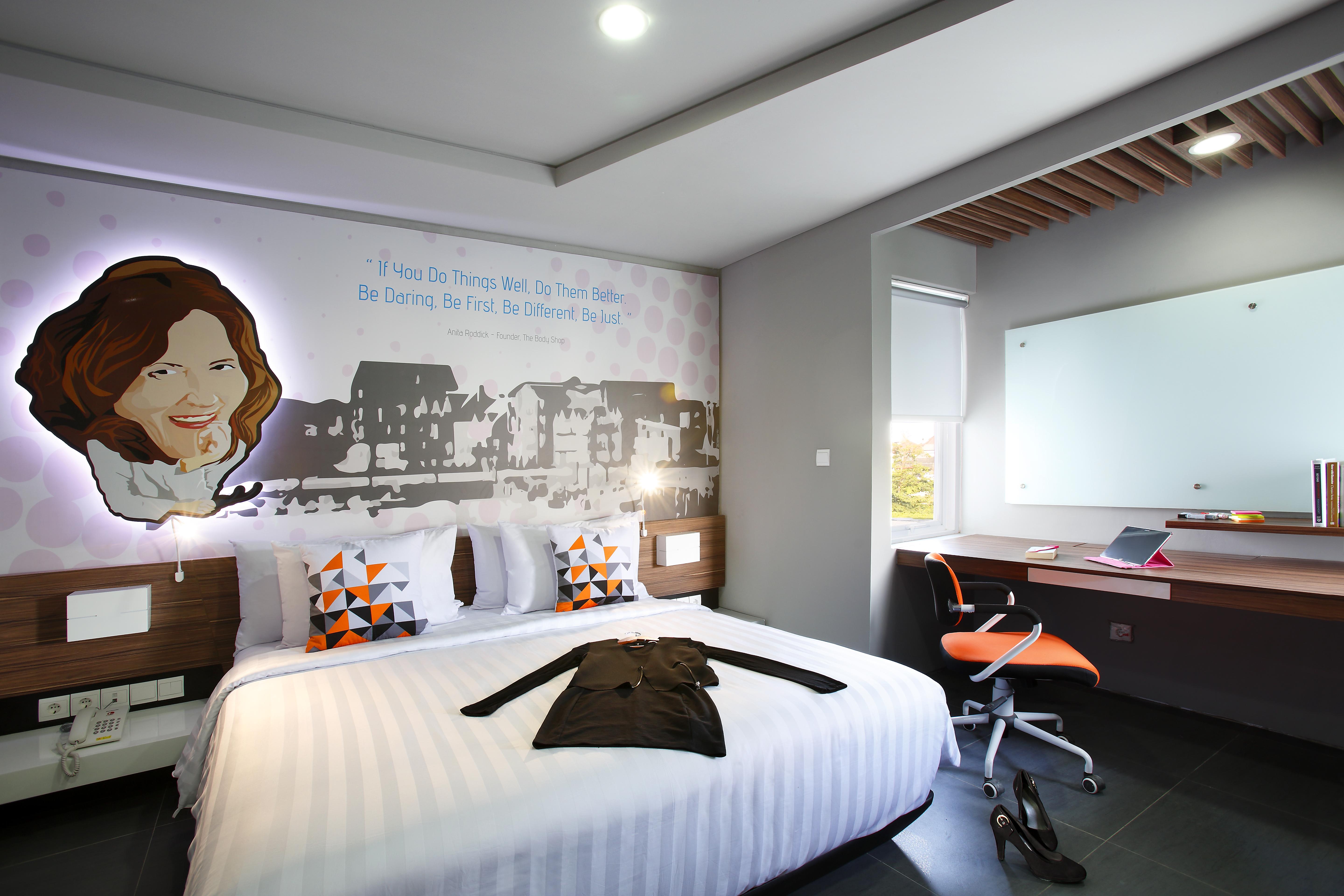 Berry Biz Hotel Seminyak Exterior foto